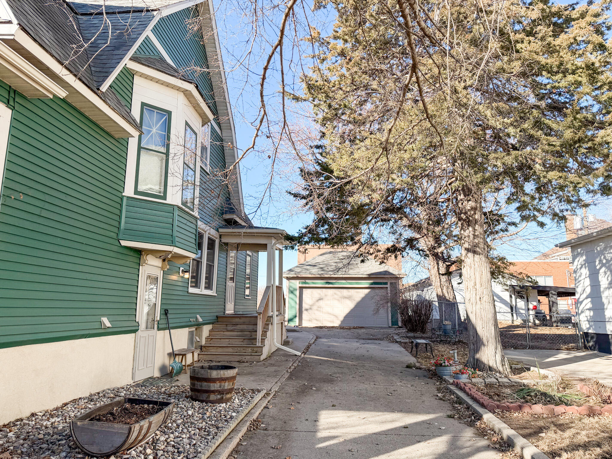 551 Kansas Ave SE