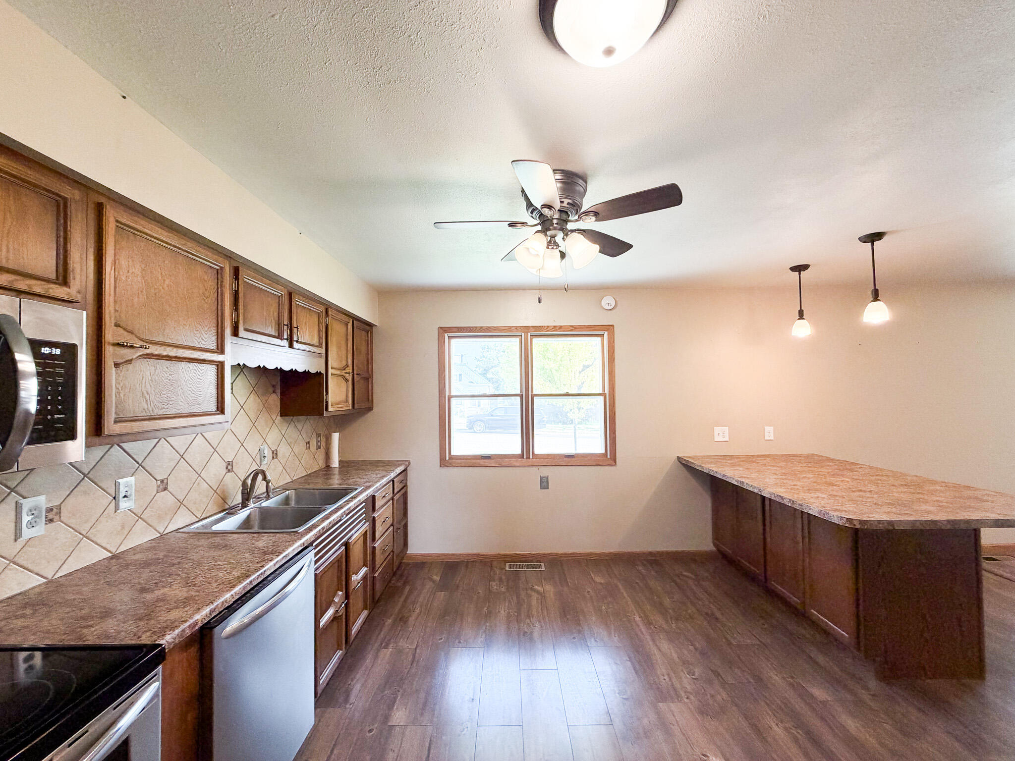 409 3rd Ave