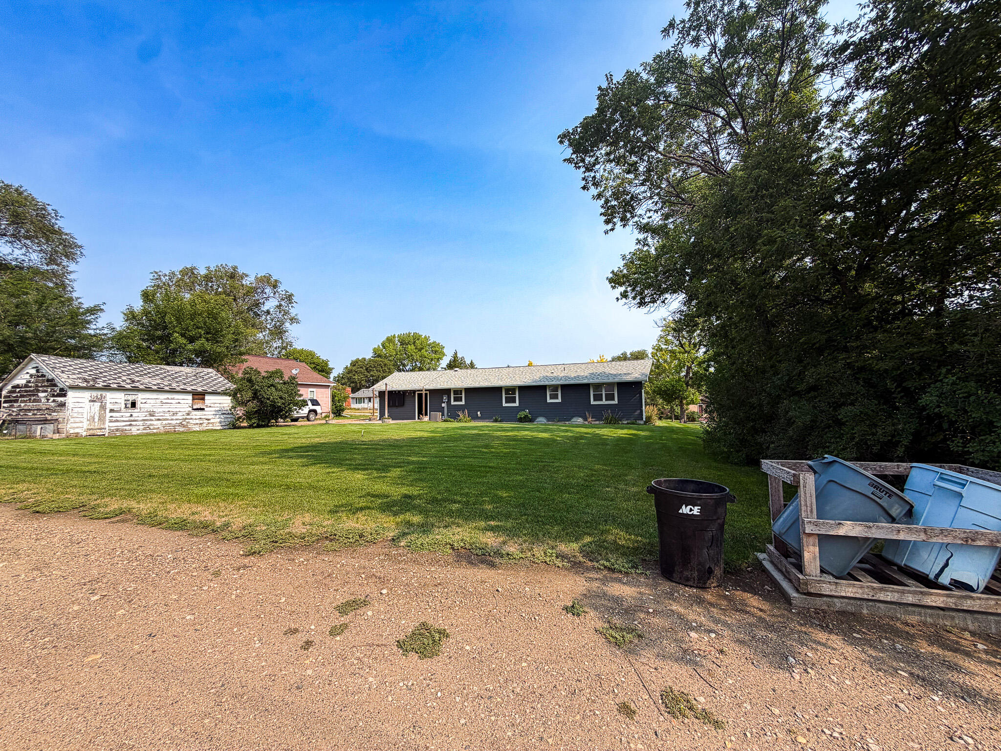 409 3rd Ave