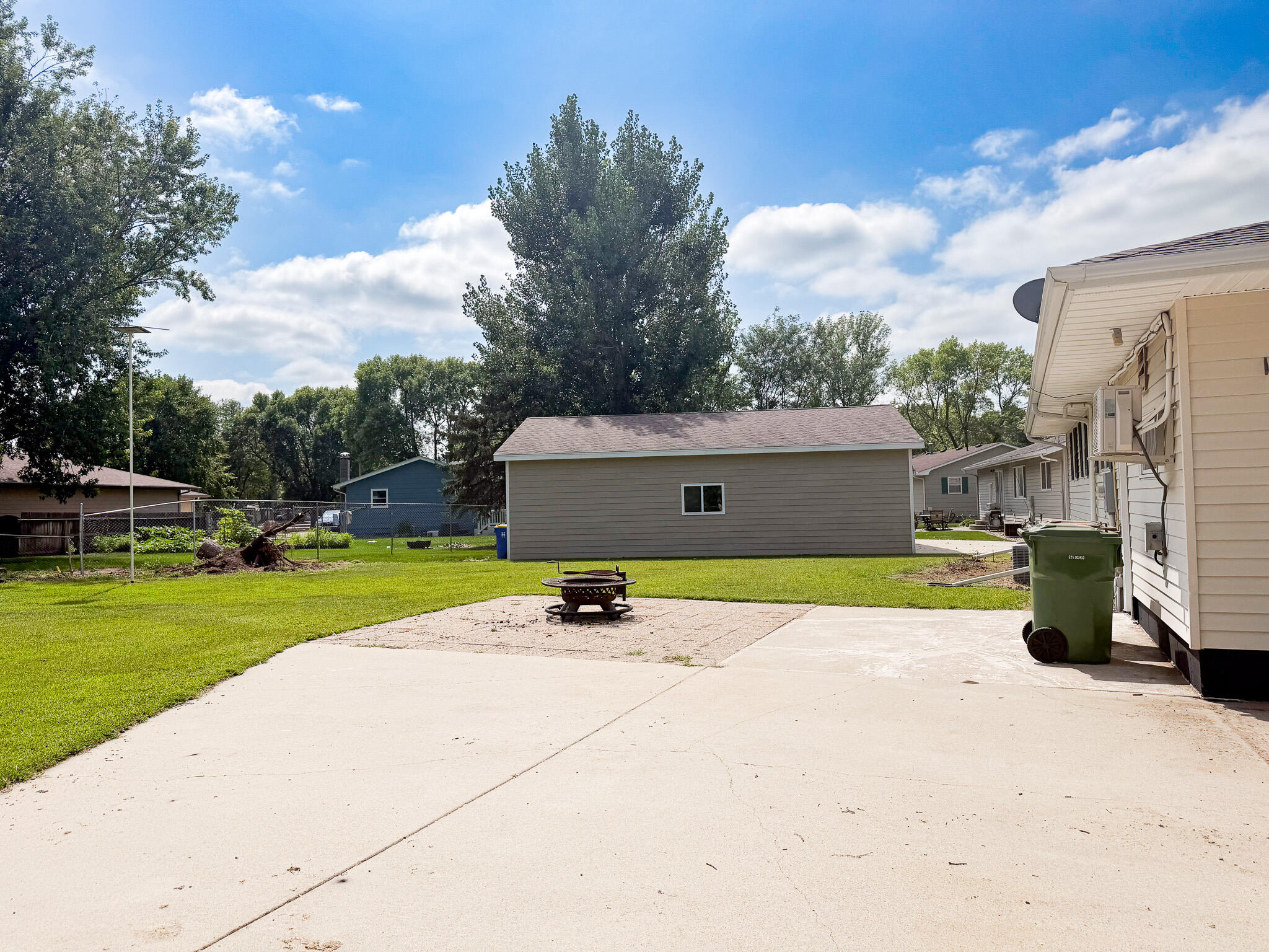 1606 Lawnridge Ave SE