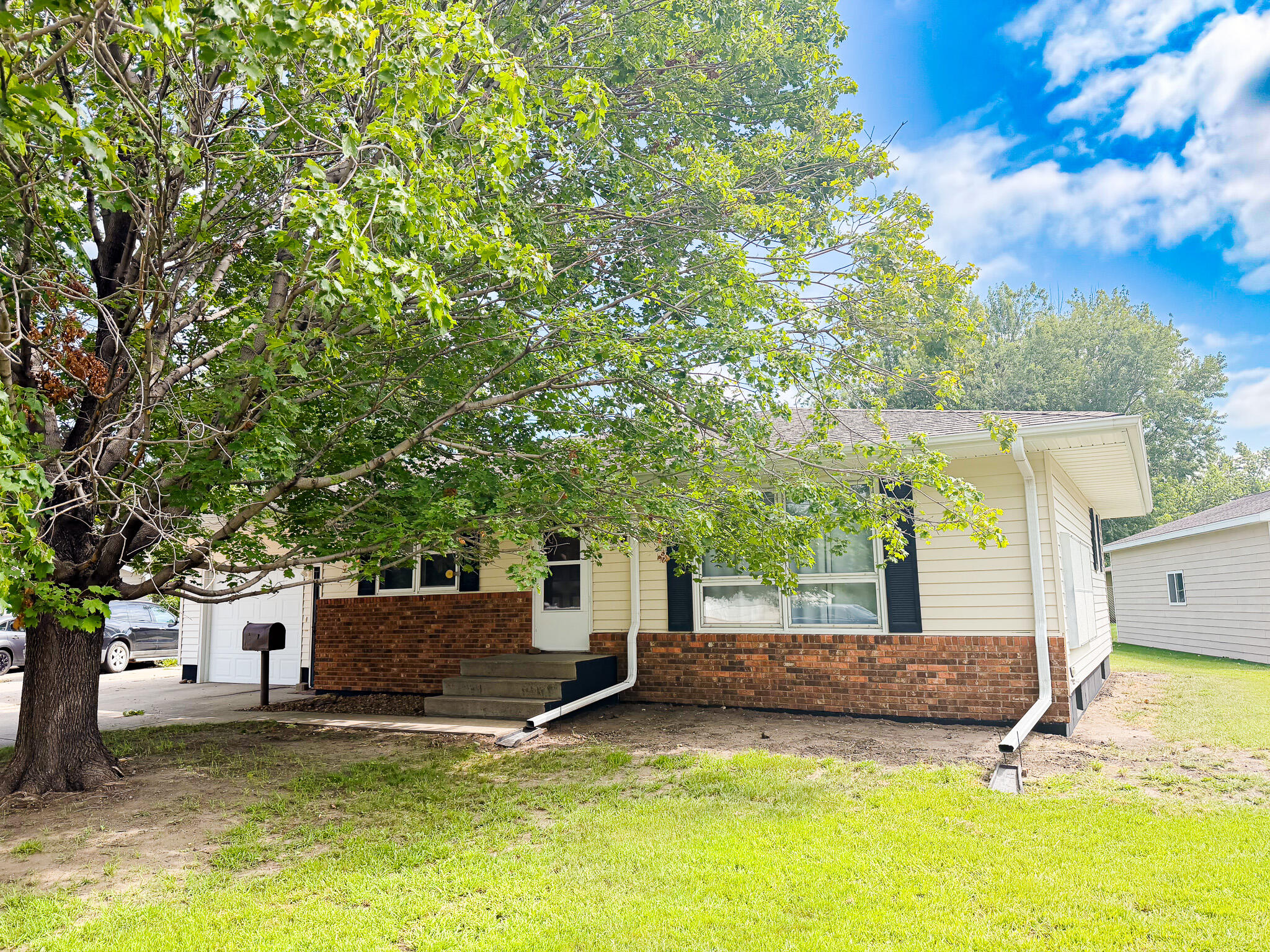 1606 Lawnridge Ave SE