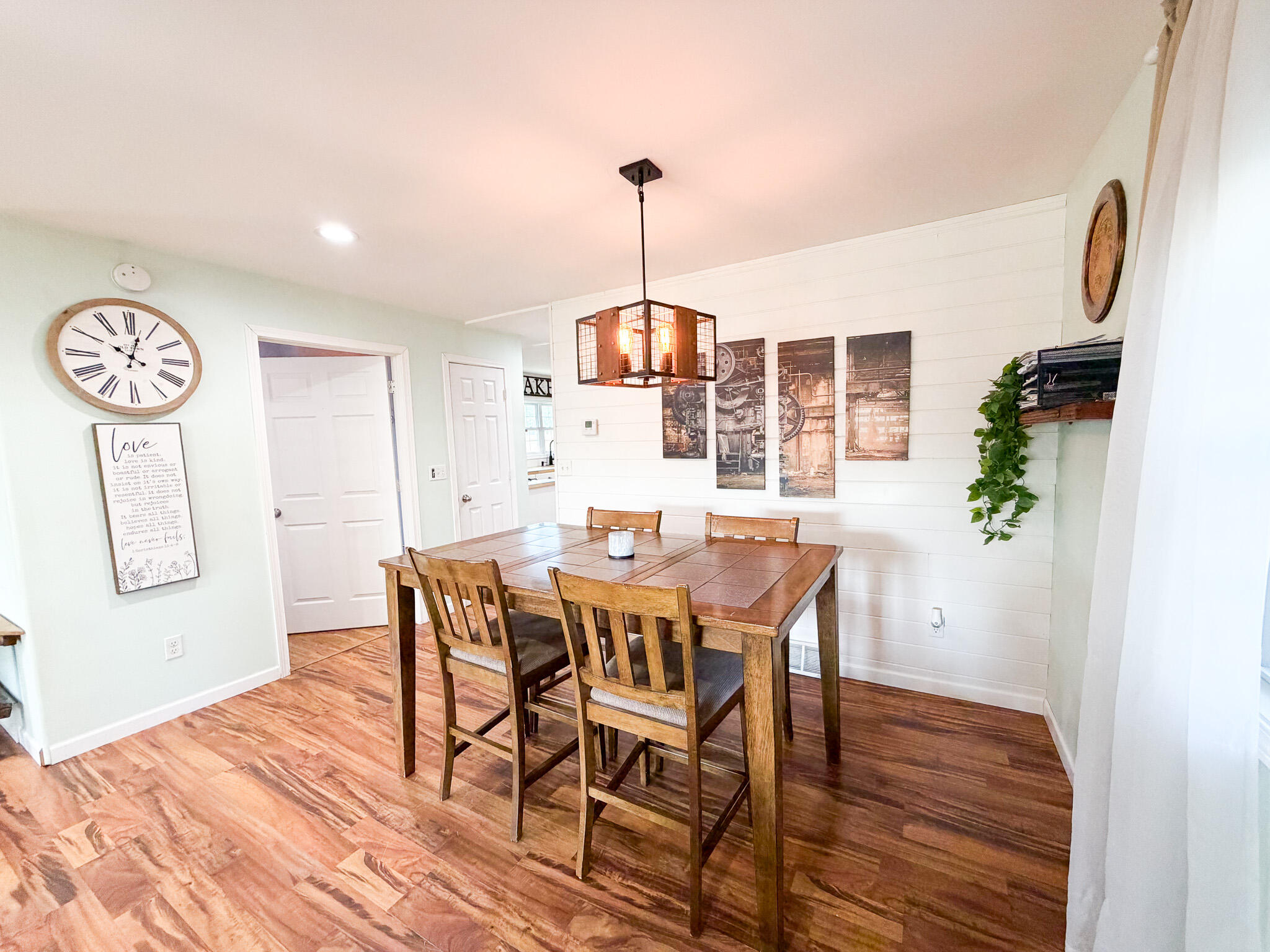 555 Lincoln Ave SW