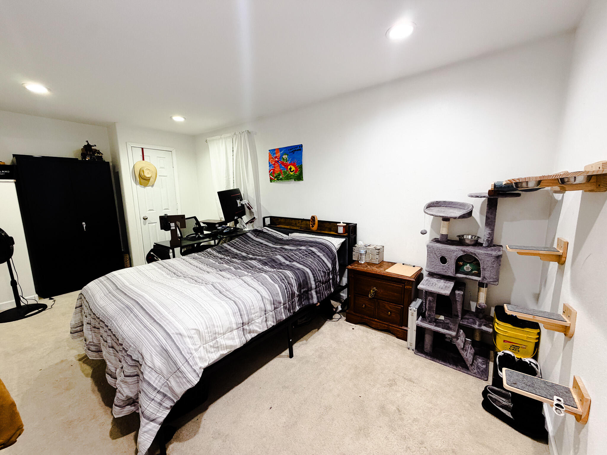 555 Lincoln Ave SW