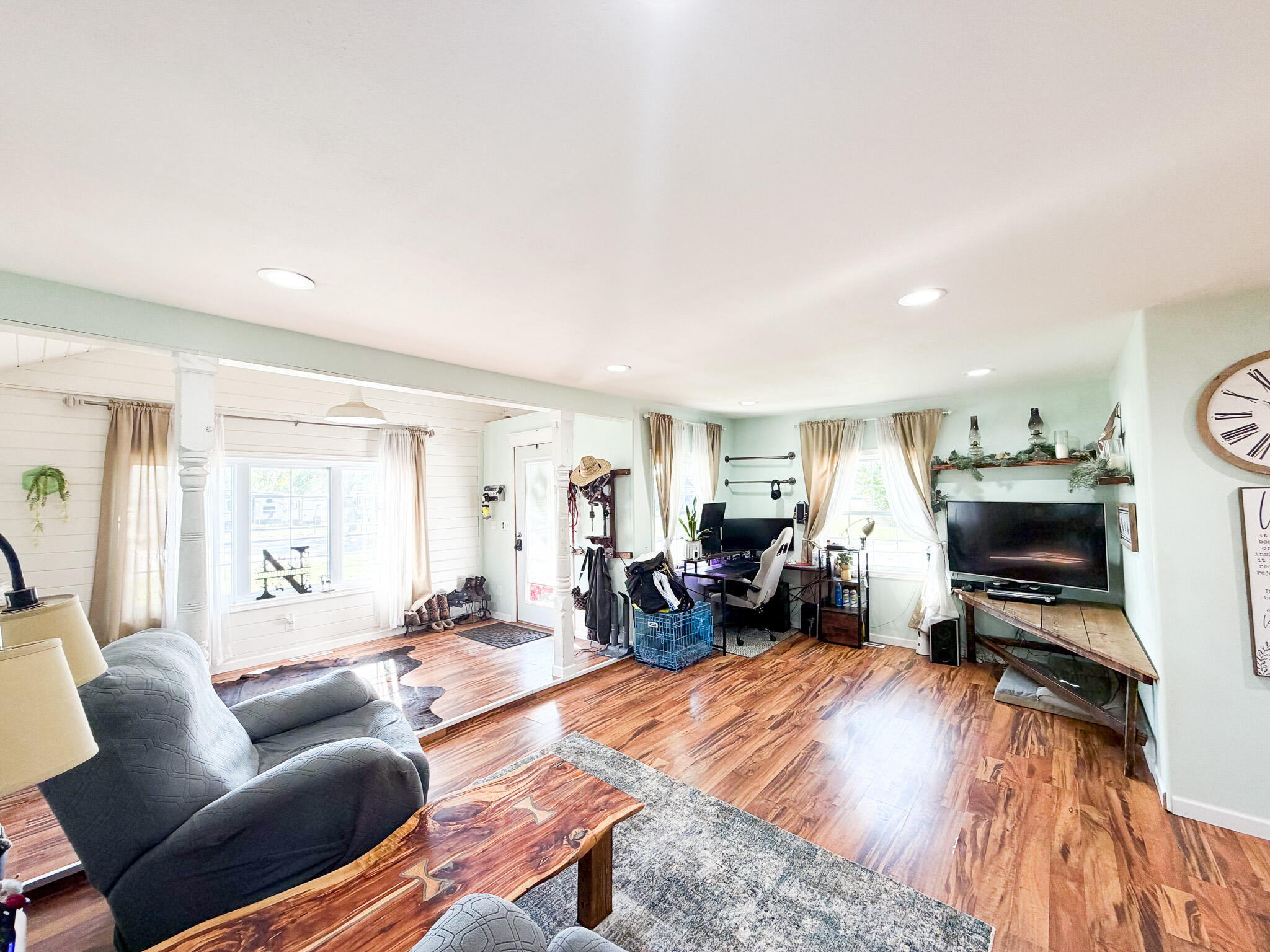 555 Lincoln Ave SW
