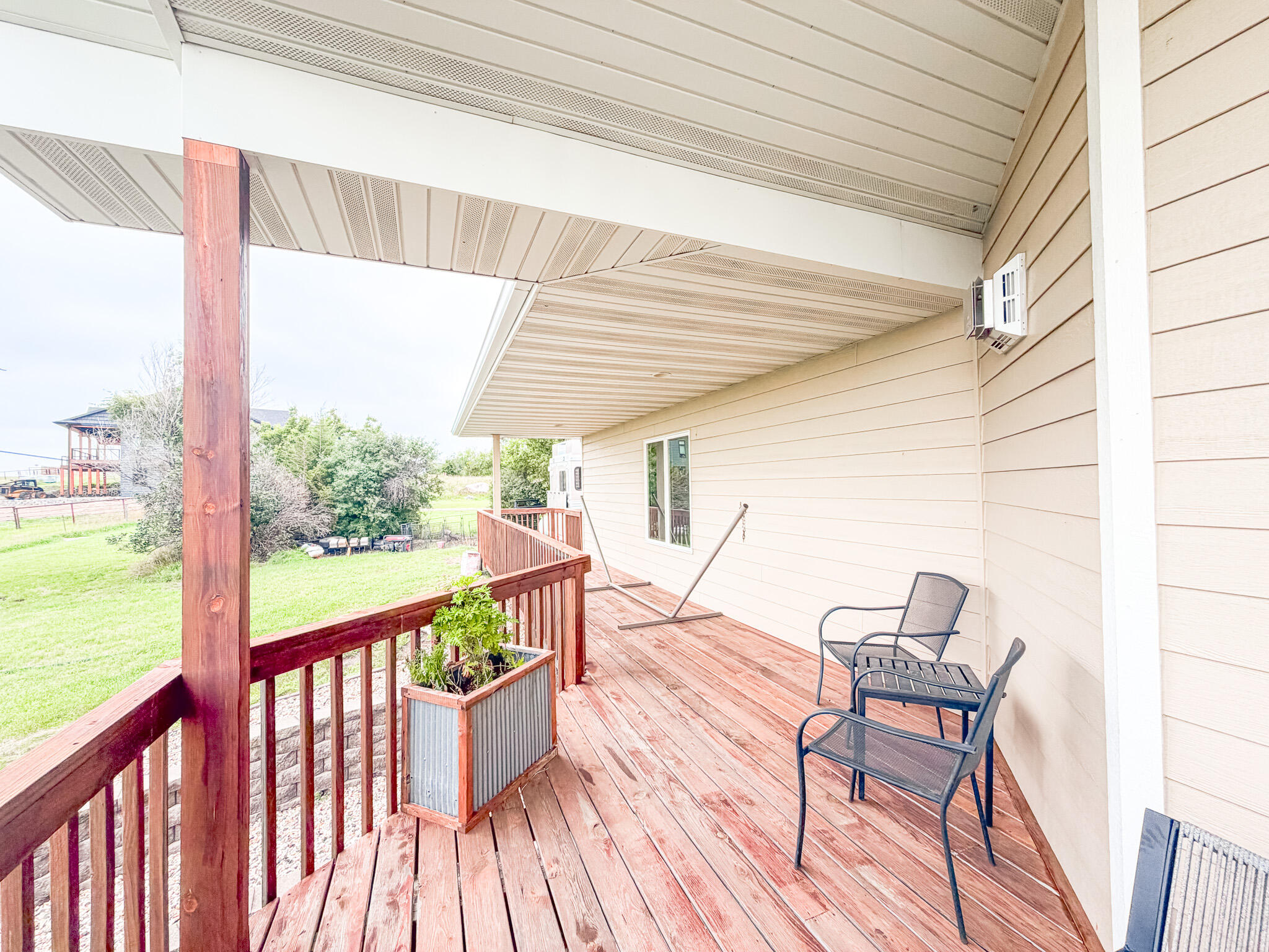 217 4th St SE