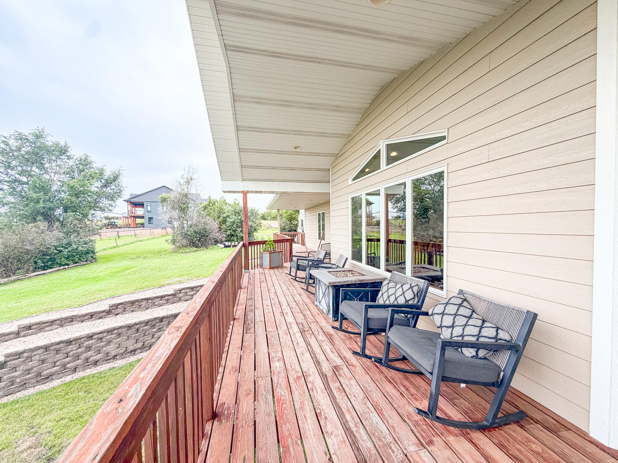 217 4th St SE
