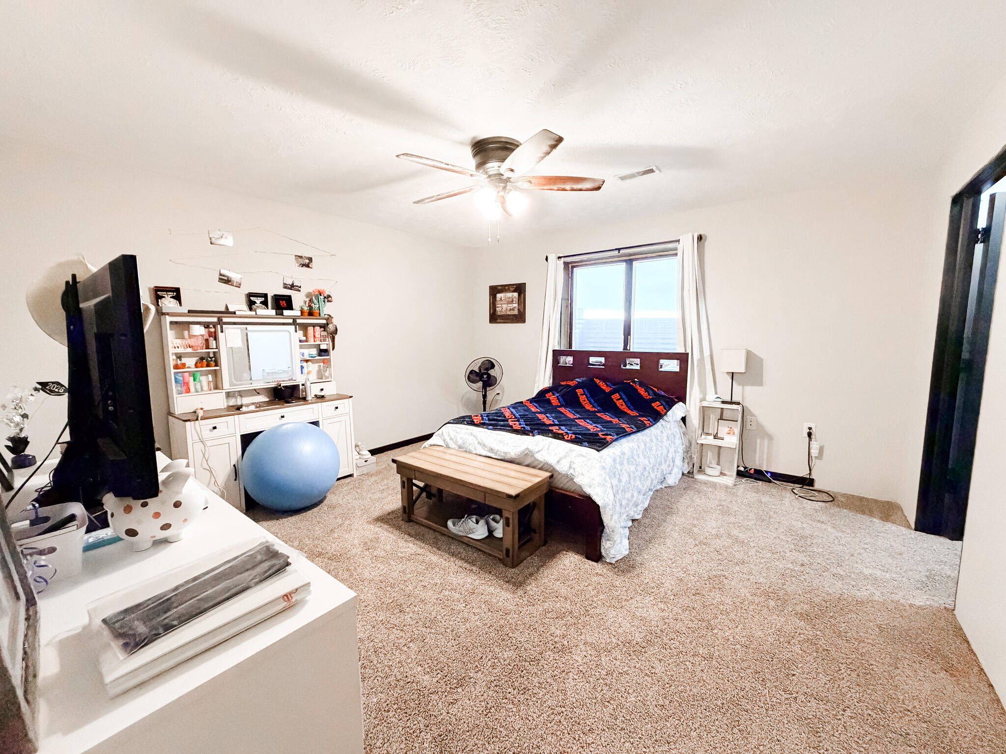 217 4th St SE