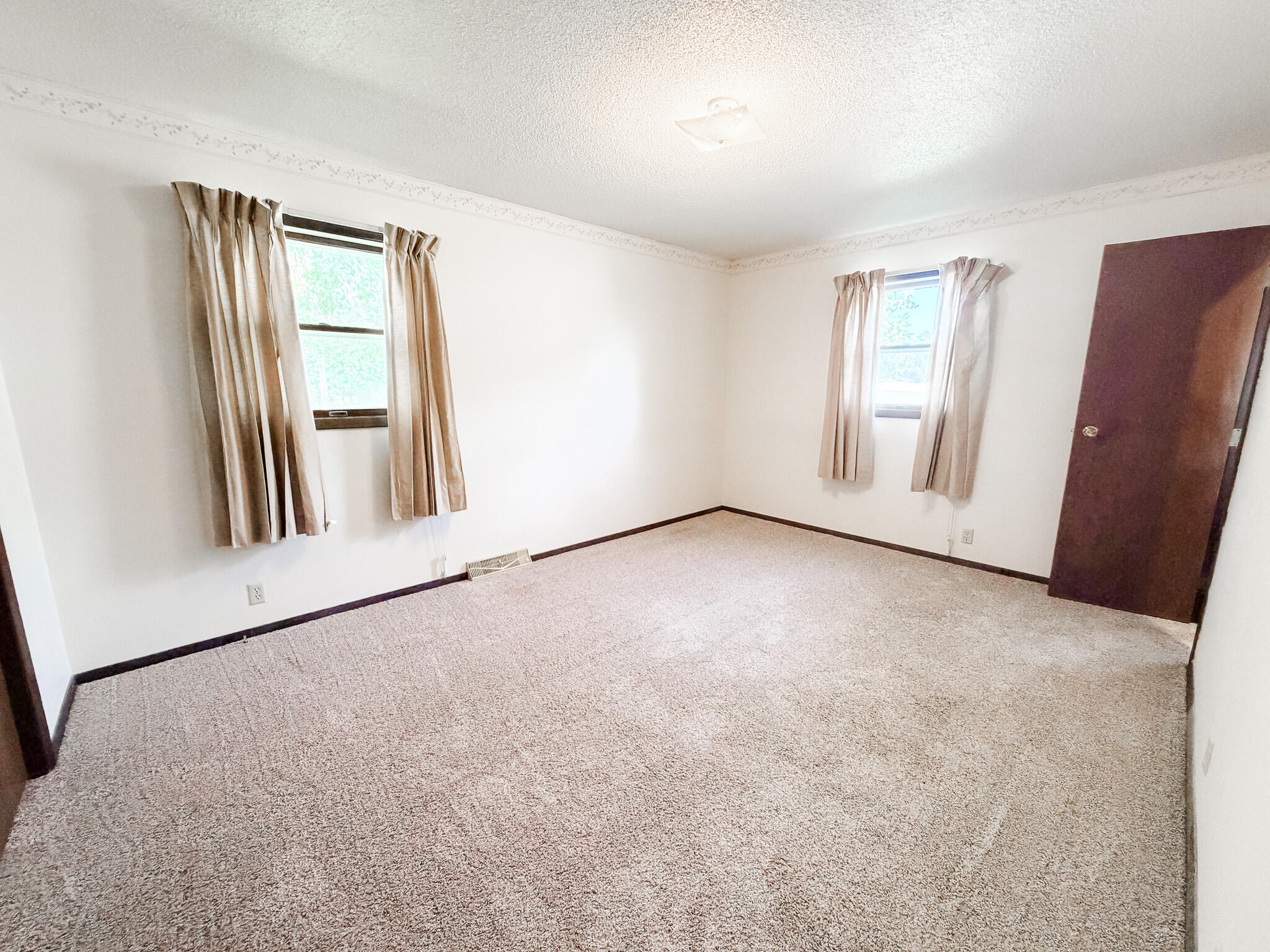 1646 Lawnridge Ave SE