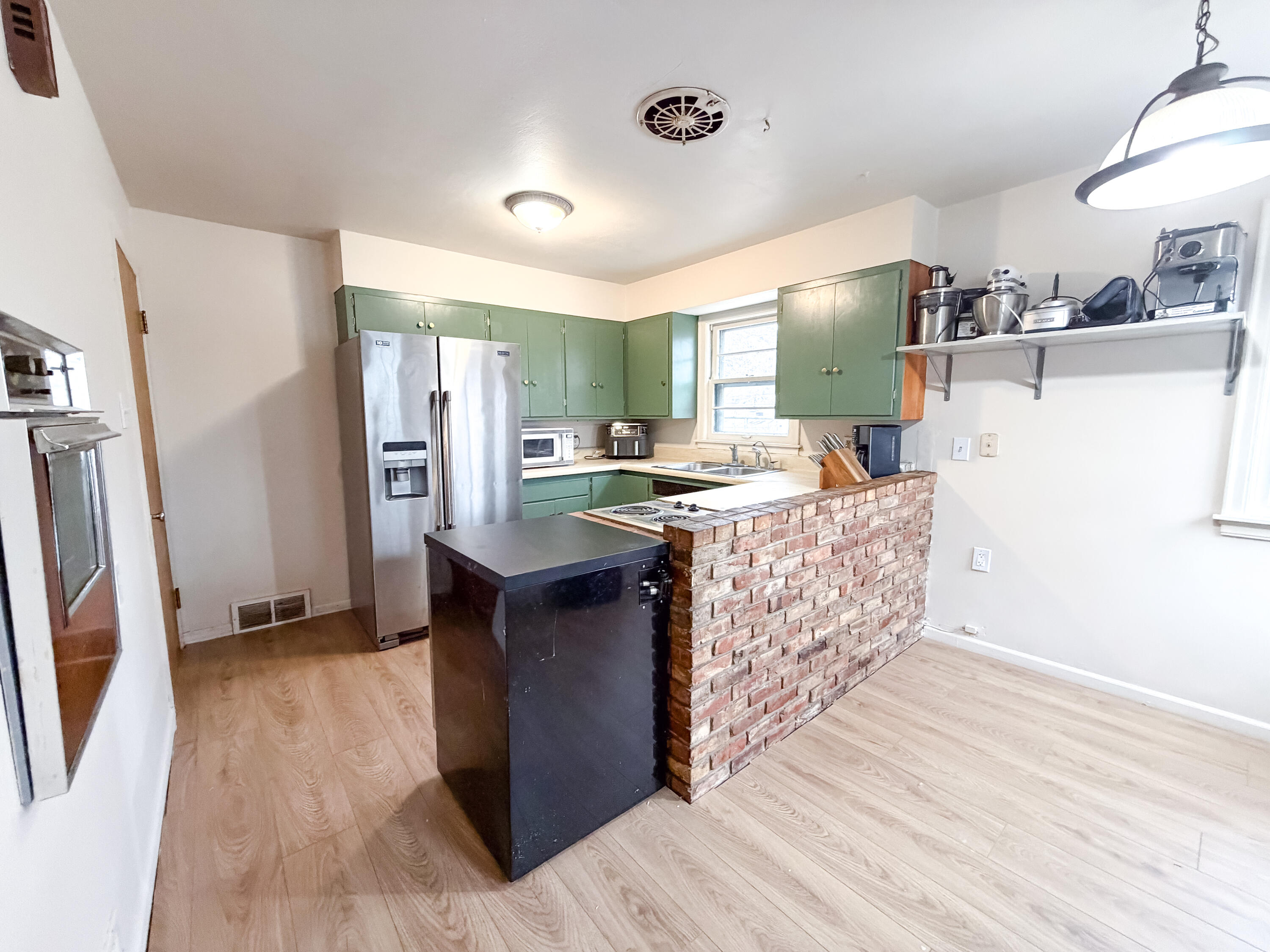 1836 Illinois Ave SW