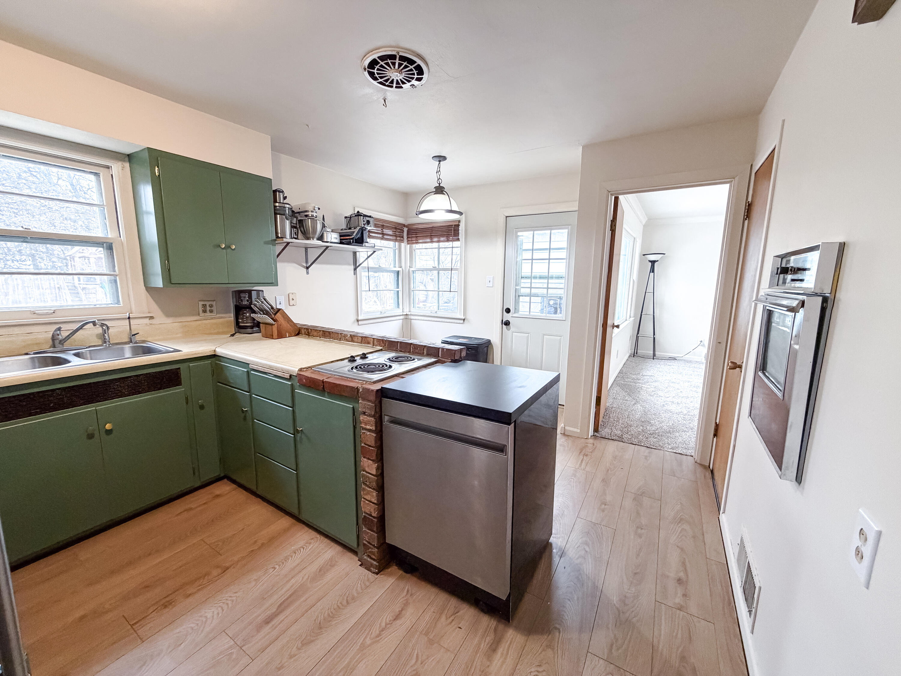 1836 Illinois Ave SW