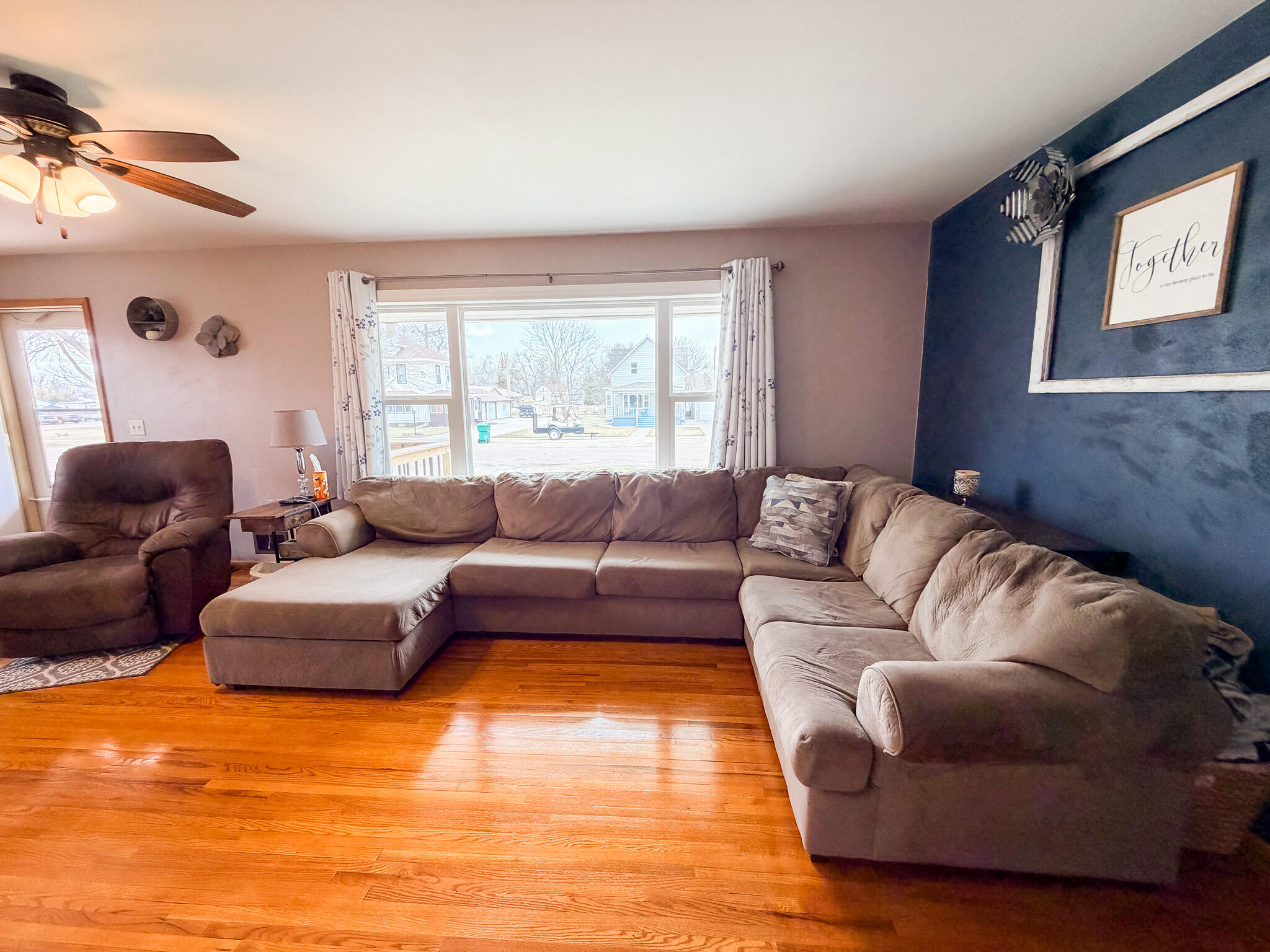 105 8th St W