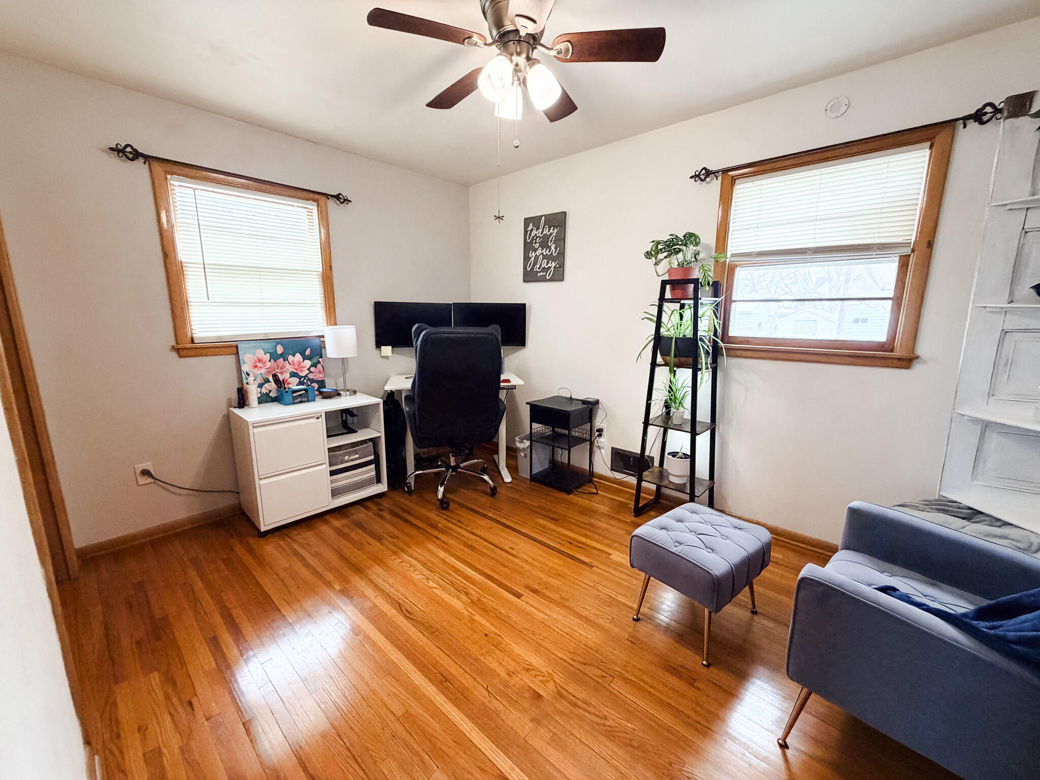 105 8th St W