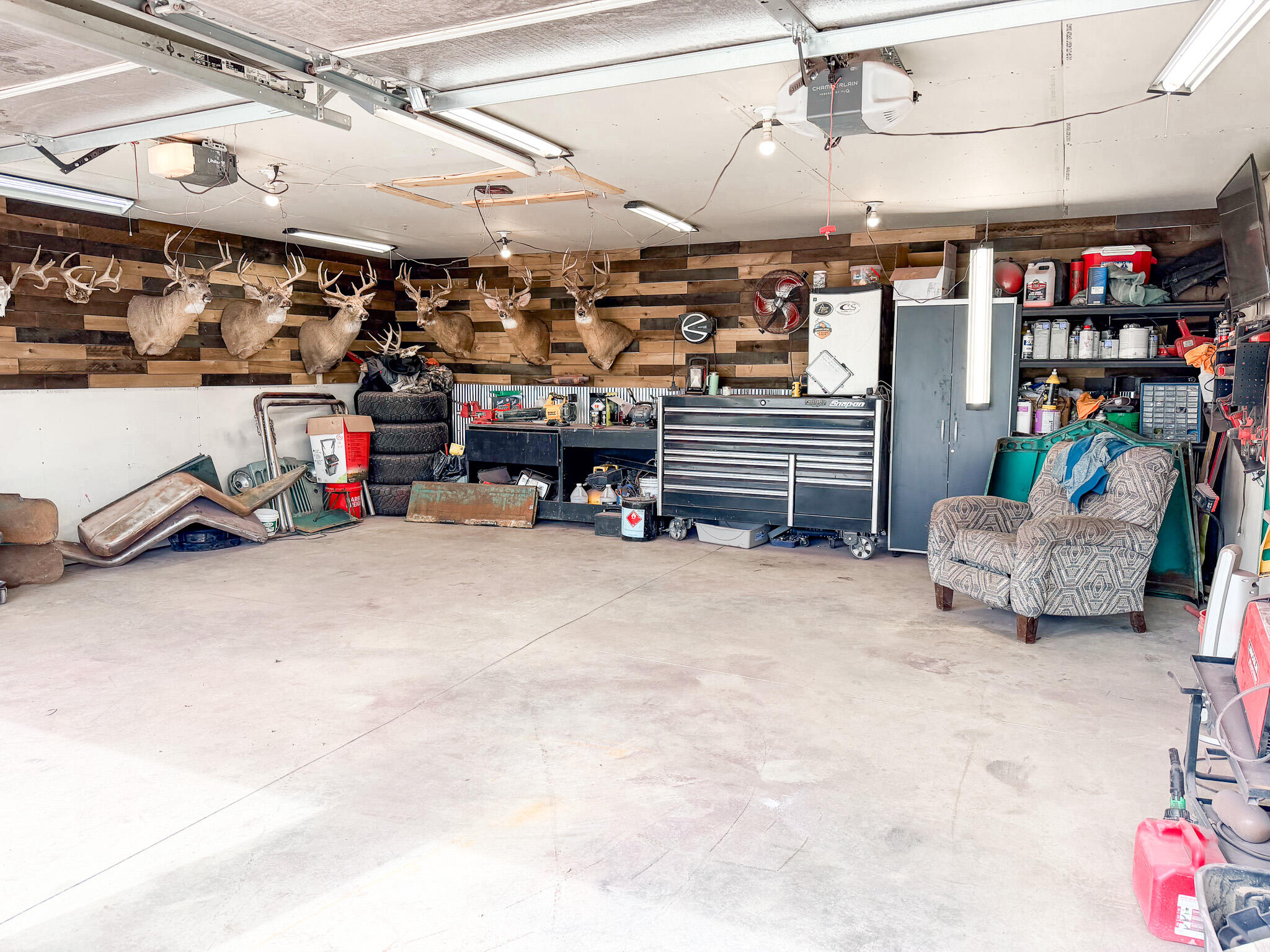 302 5th St Garage