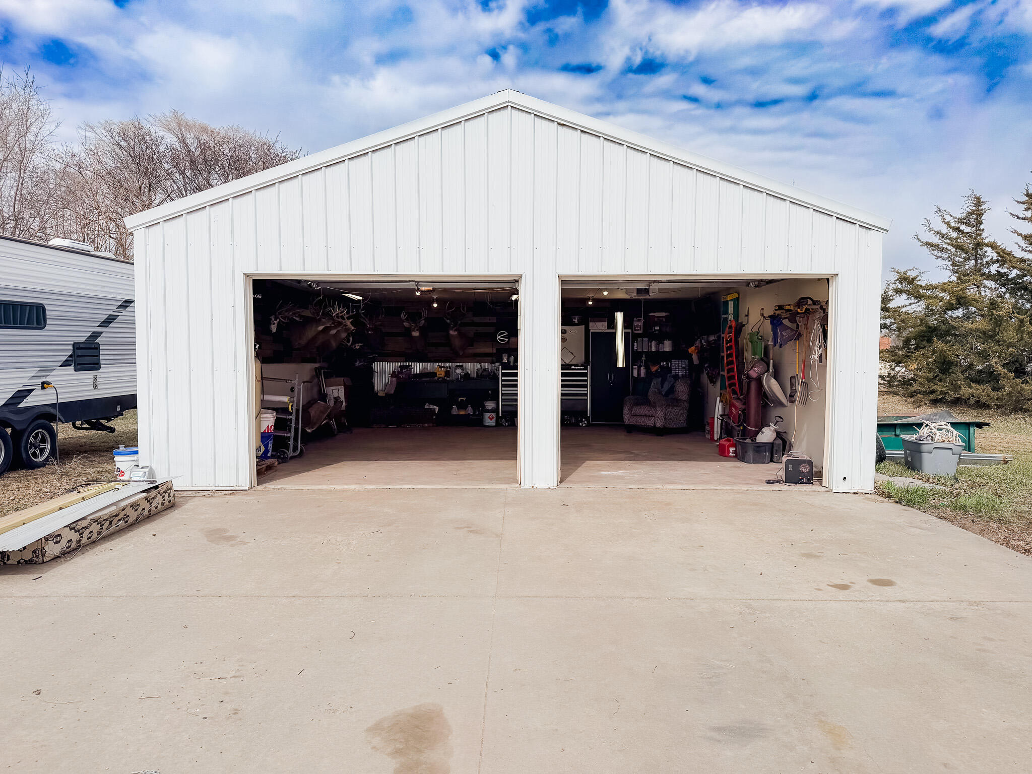 302 5th St Garage