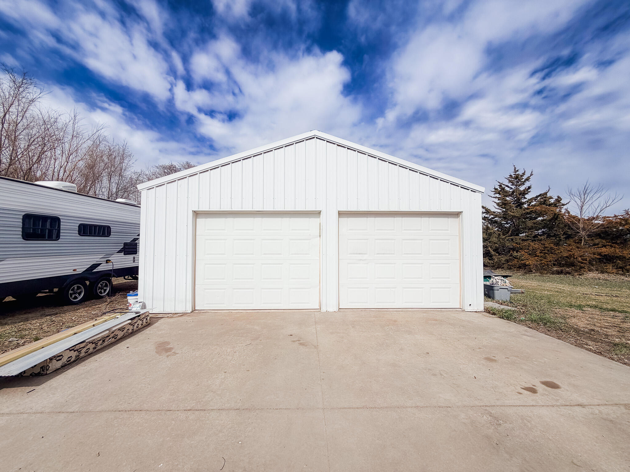 302 5th St Garage