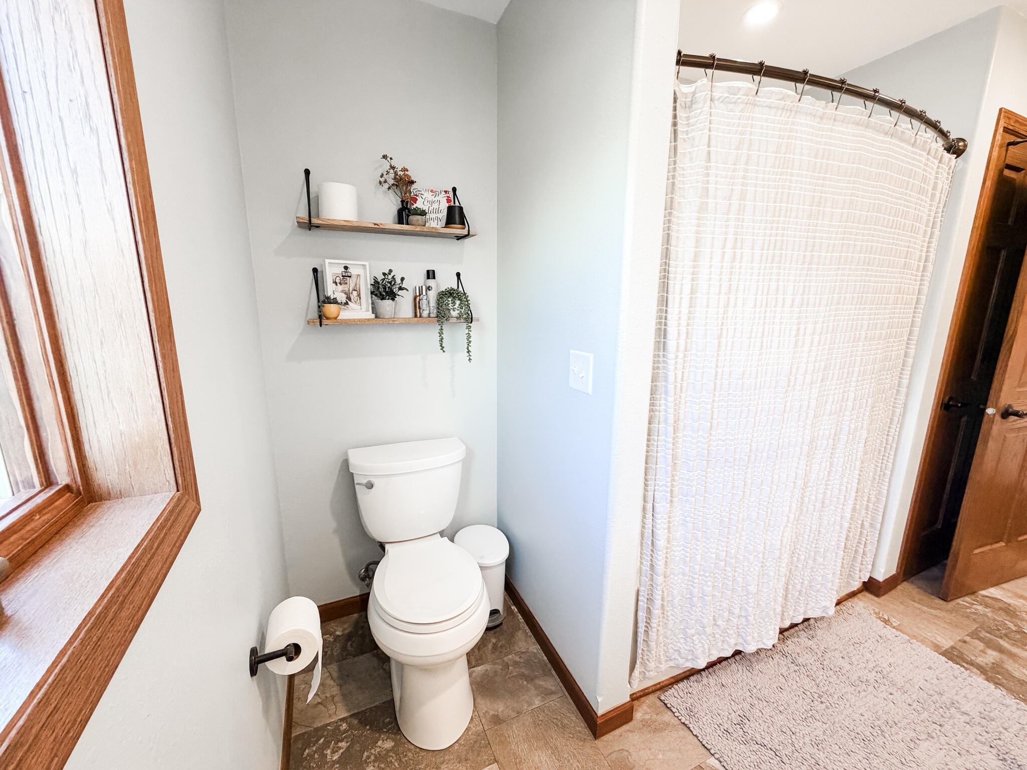 1270 S Frontier Dr S