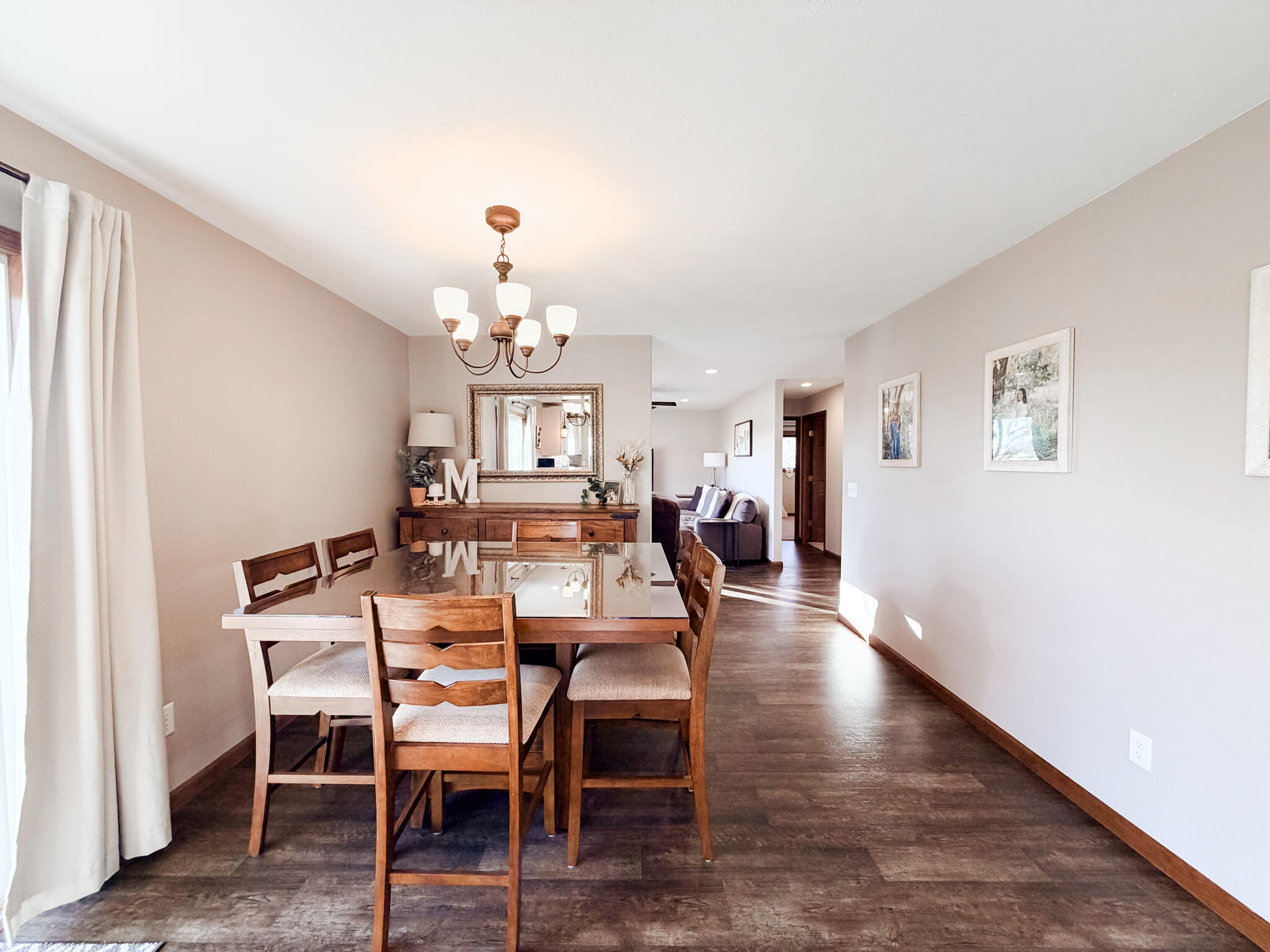 1270 S Frontier Dr S