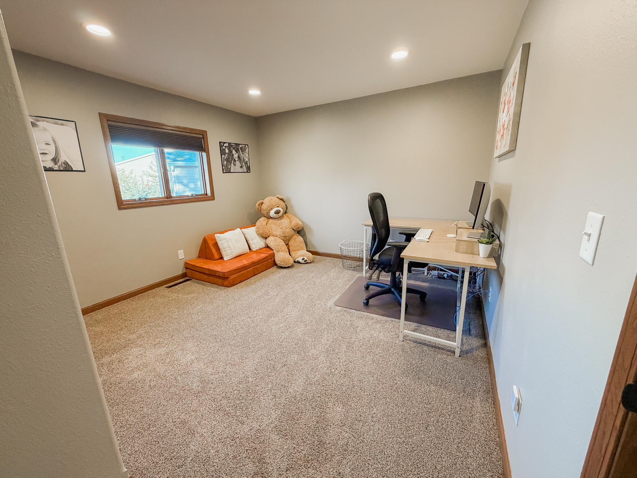 1270 S Frontier Dr S