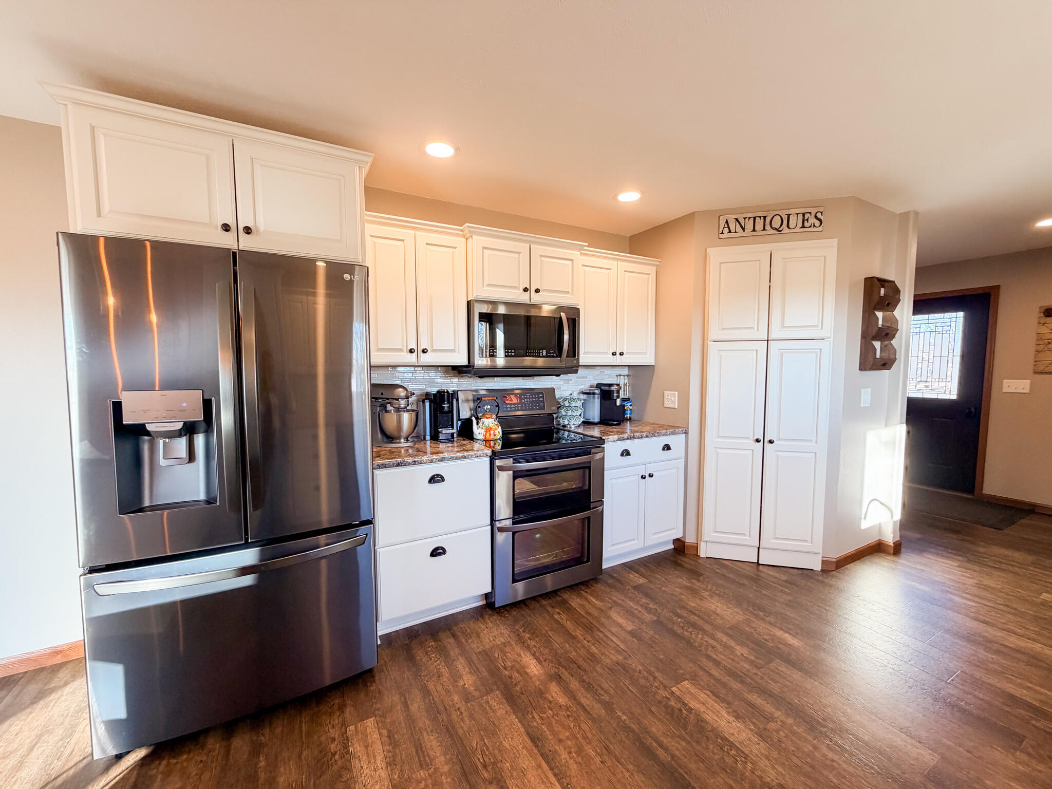 1270 S Frontier Dr S