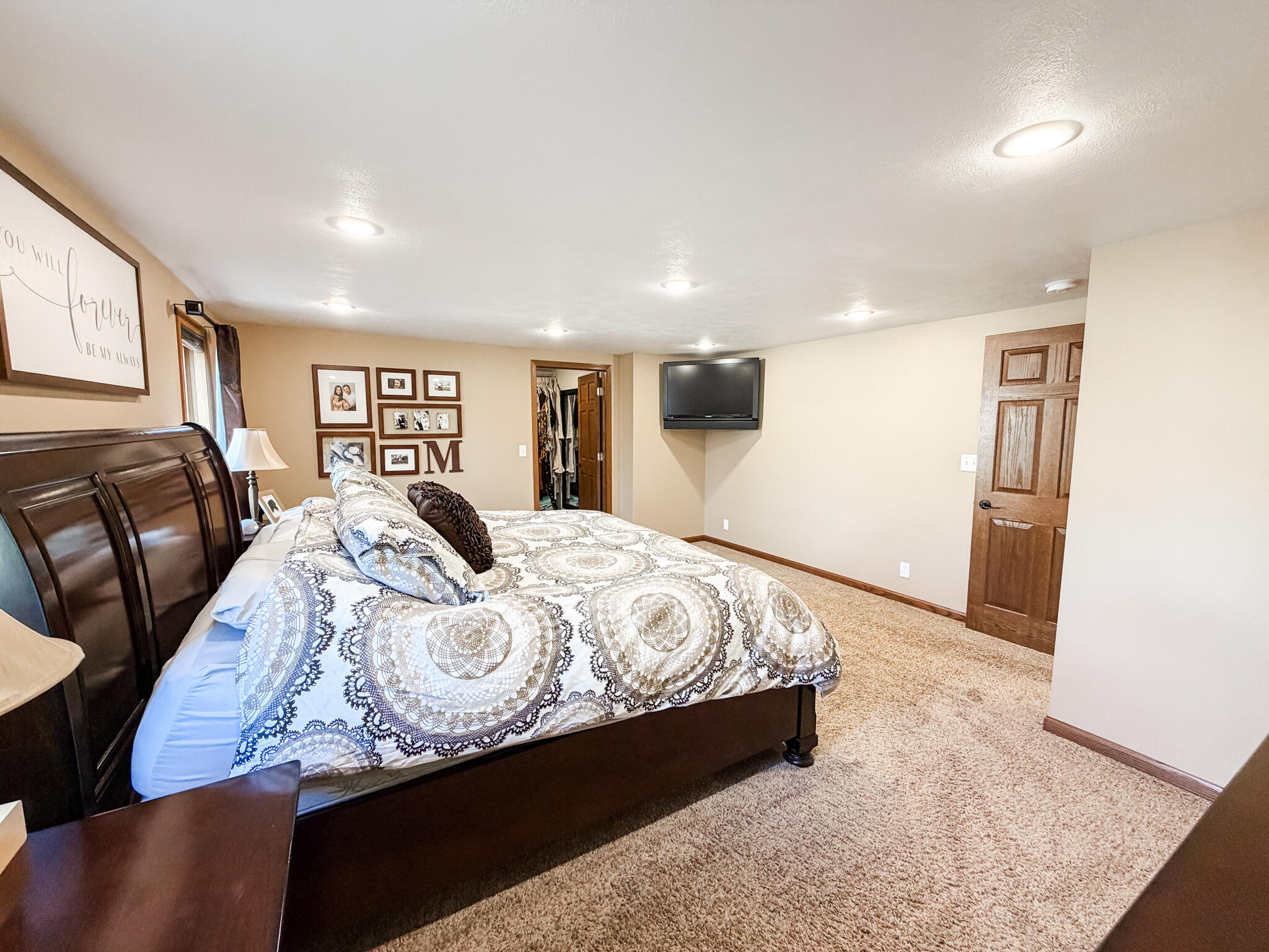 1270 S Frontier Dr S