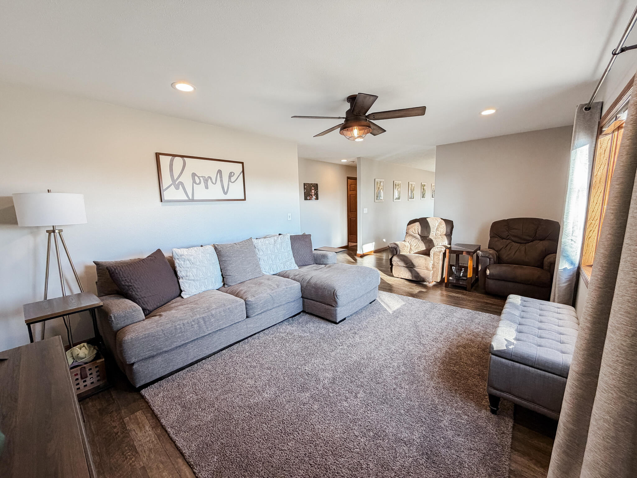 1270 S Frontier Dr S