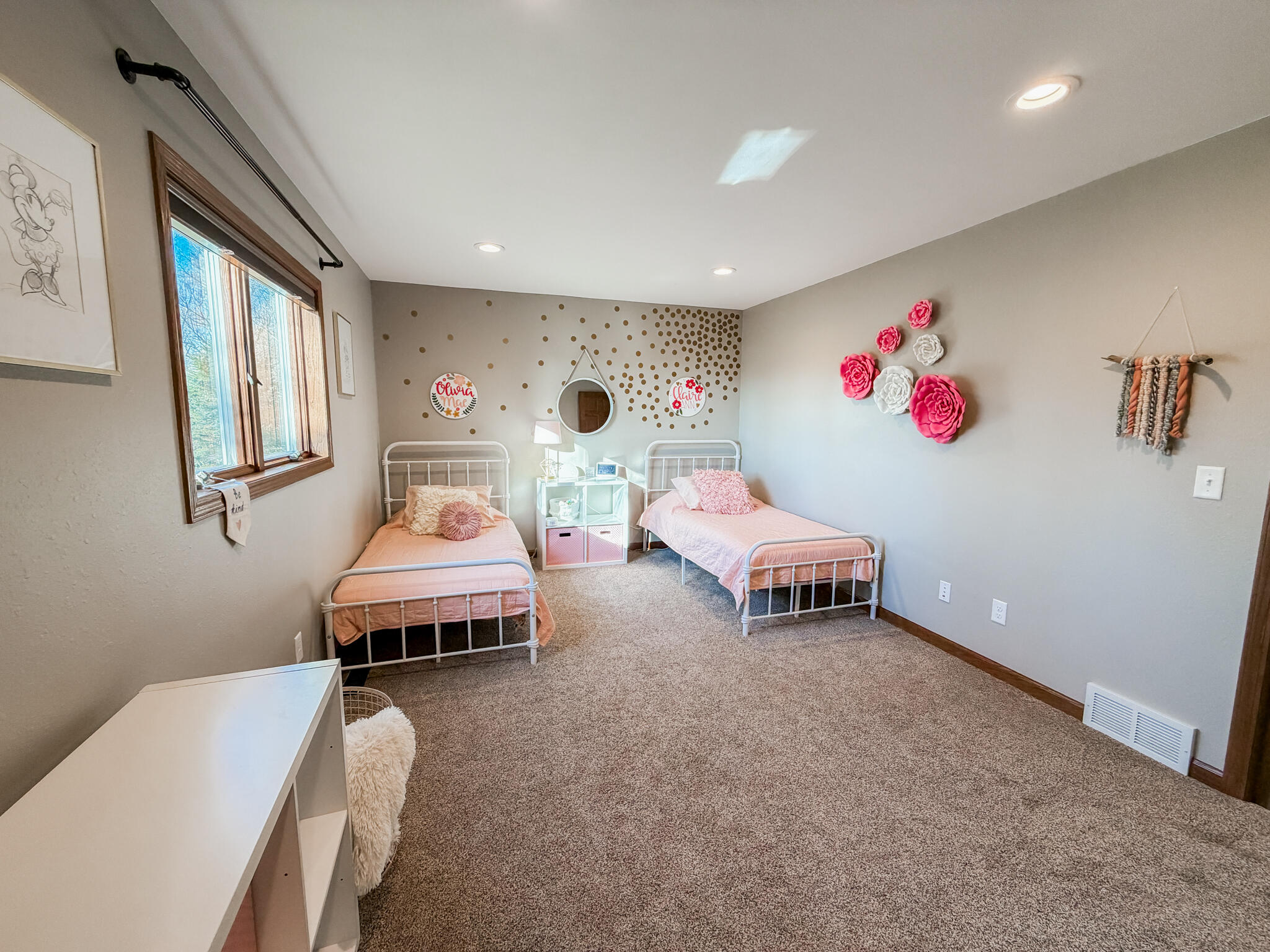 1270 S Frontier Dr S