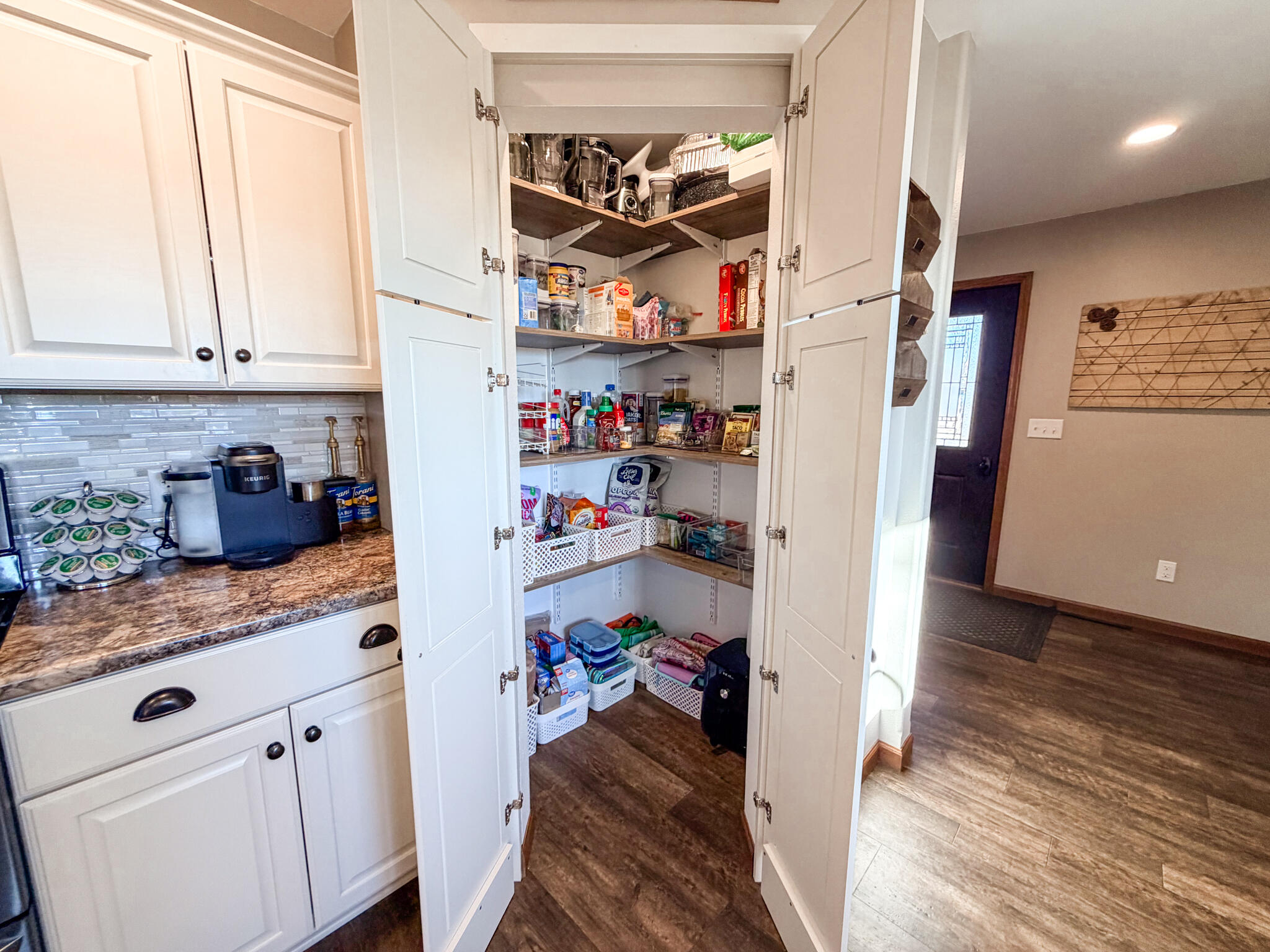 1270 S Frontier Dr S