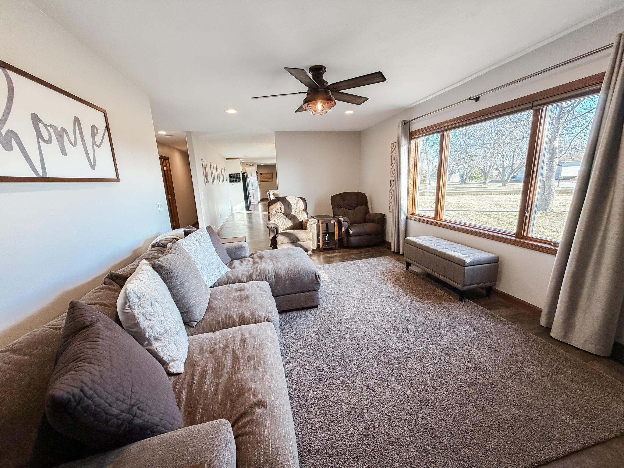 1270 S Frontier Dr S