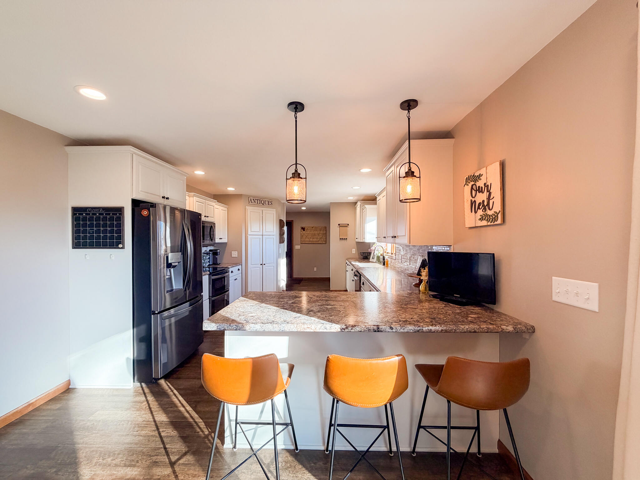 1270 S Frontier Dr S