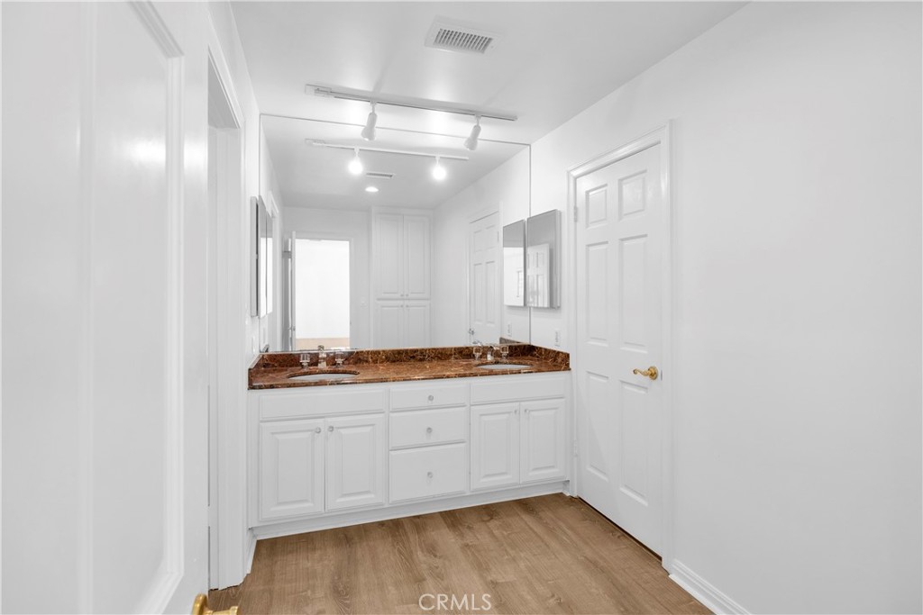 4031 N Virginia Road