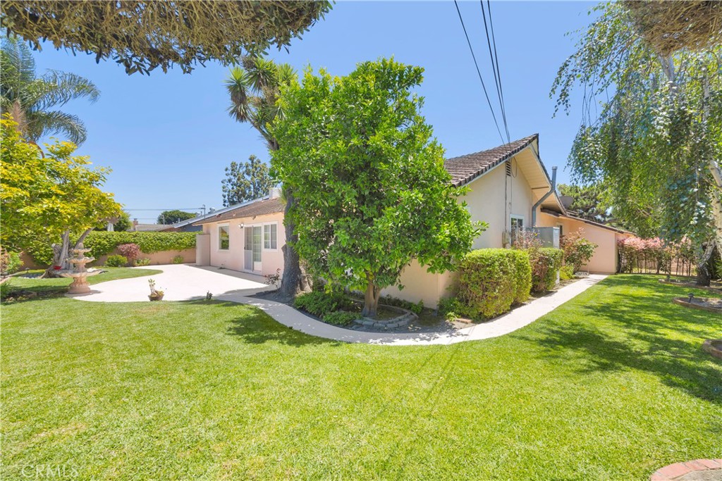 3321 Orangewood Avenue