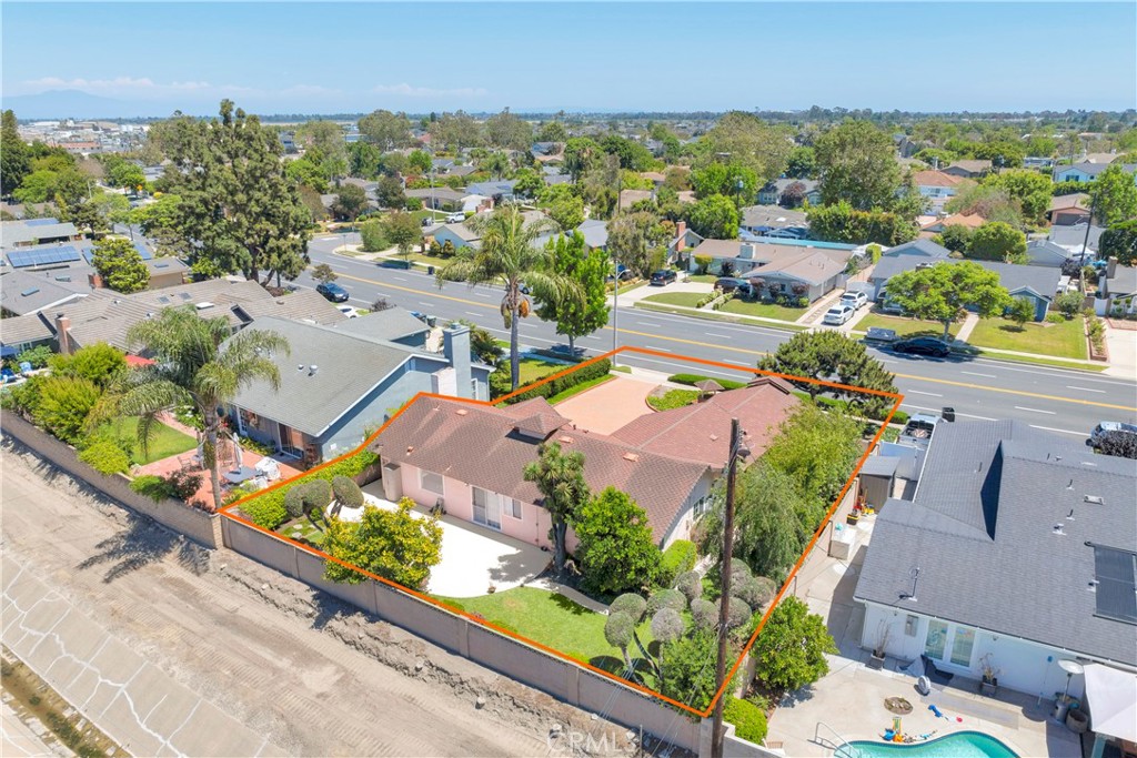 3321 Orangewood Avenue