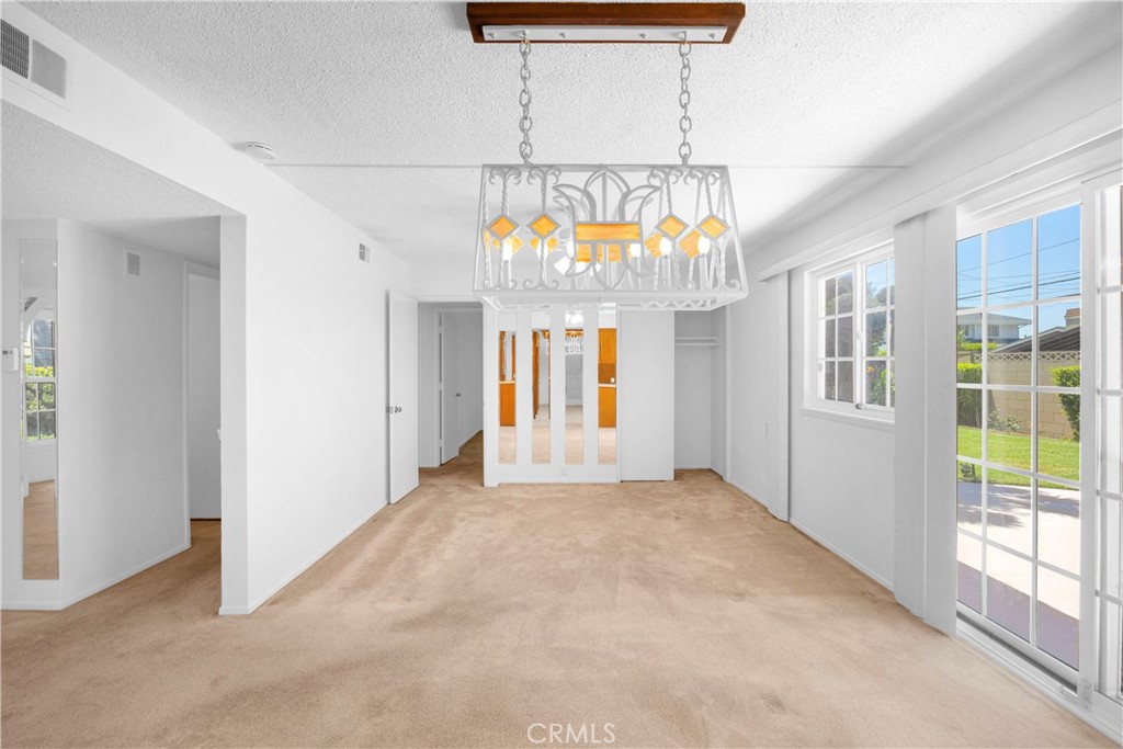 3321 Orangewood Avenue