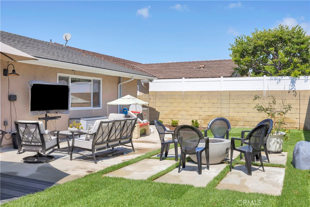 3520 Jasmin Circle