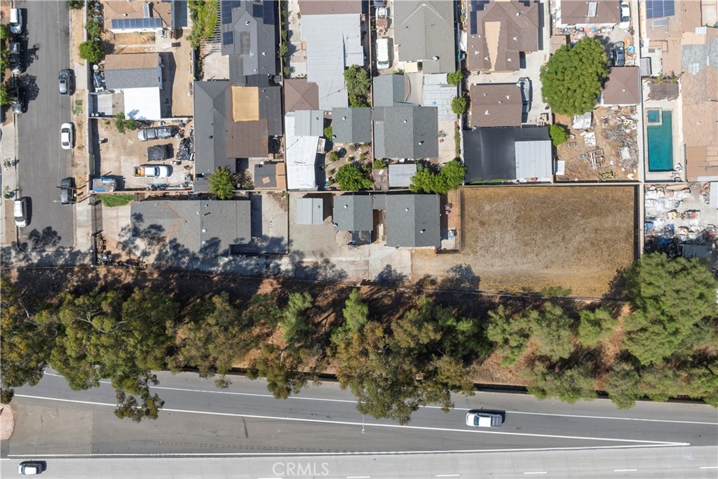 11602 Fellows Avenue