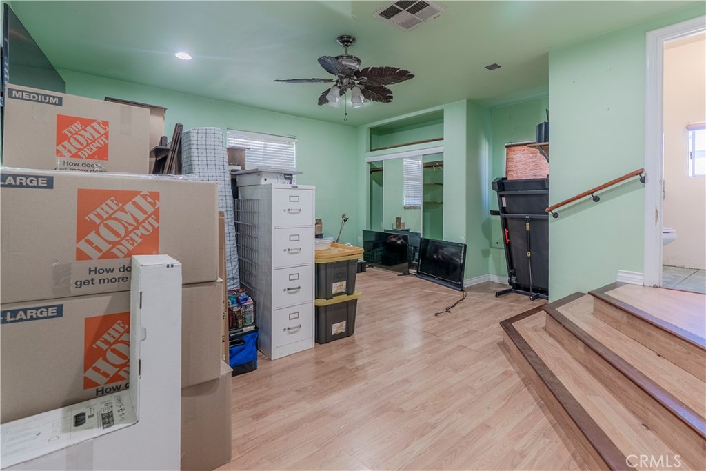 11602 Fellows Avenue