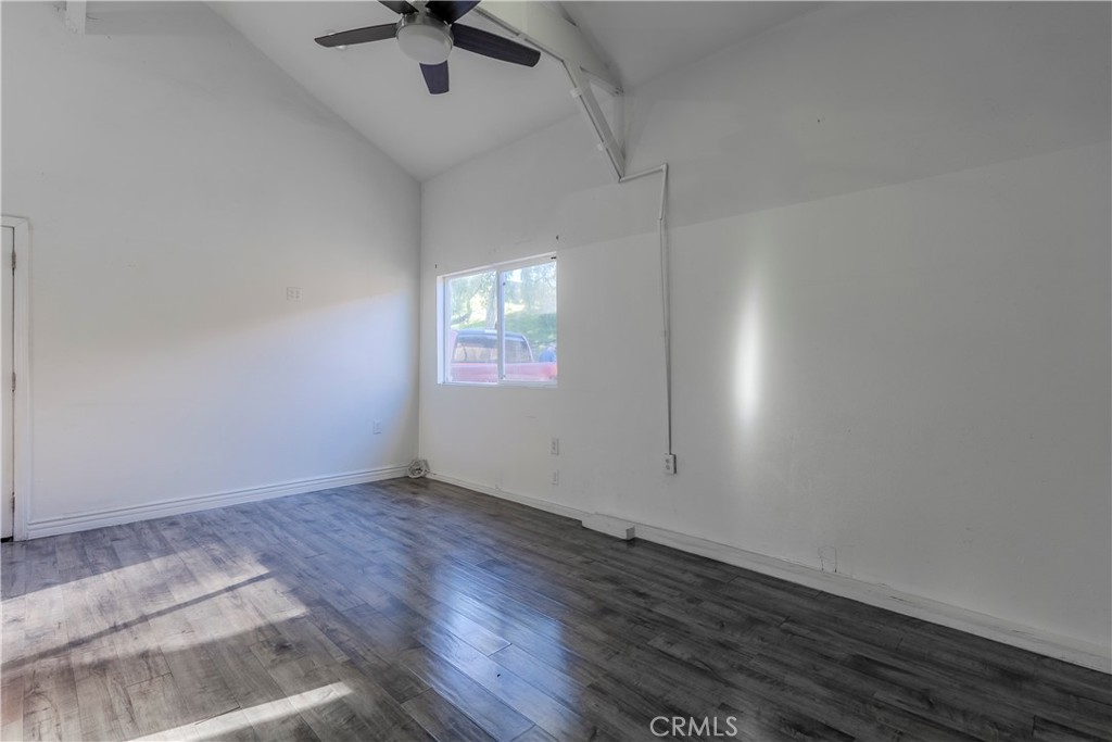 11602 Fellows Avenue