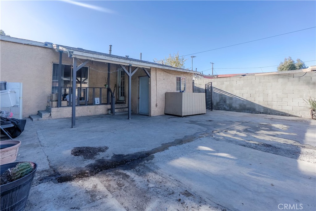 11602 Fellows Avenue