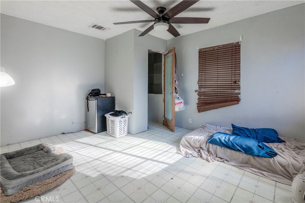 11602 Fellows Avenue