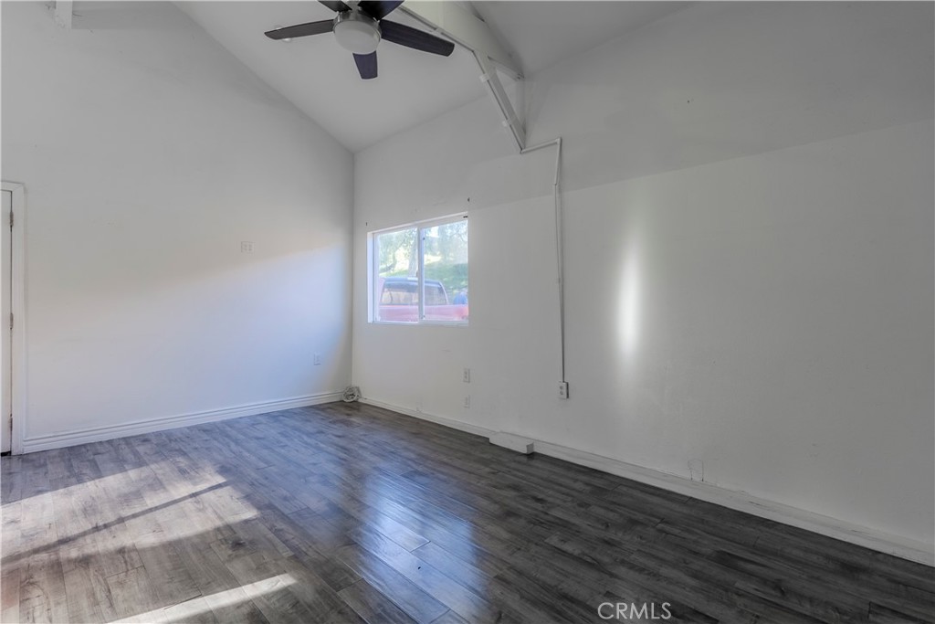 11602 Fellows Avenue