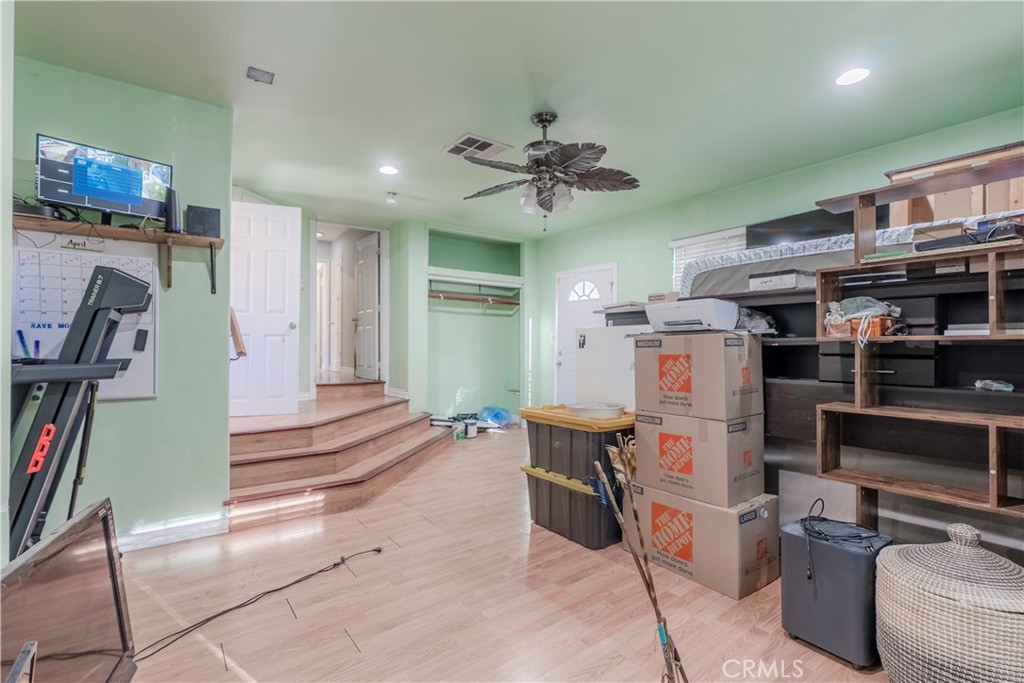 11602 Fellows Avenue