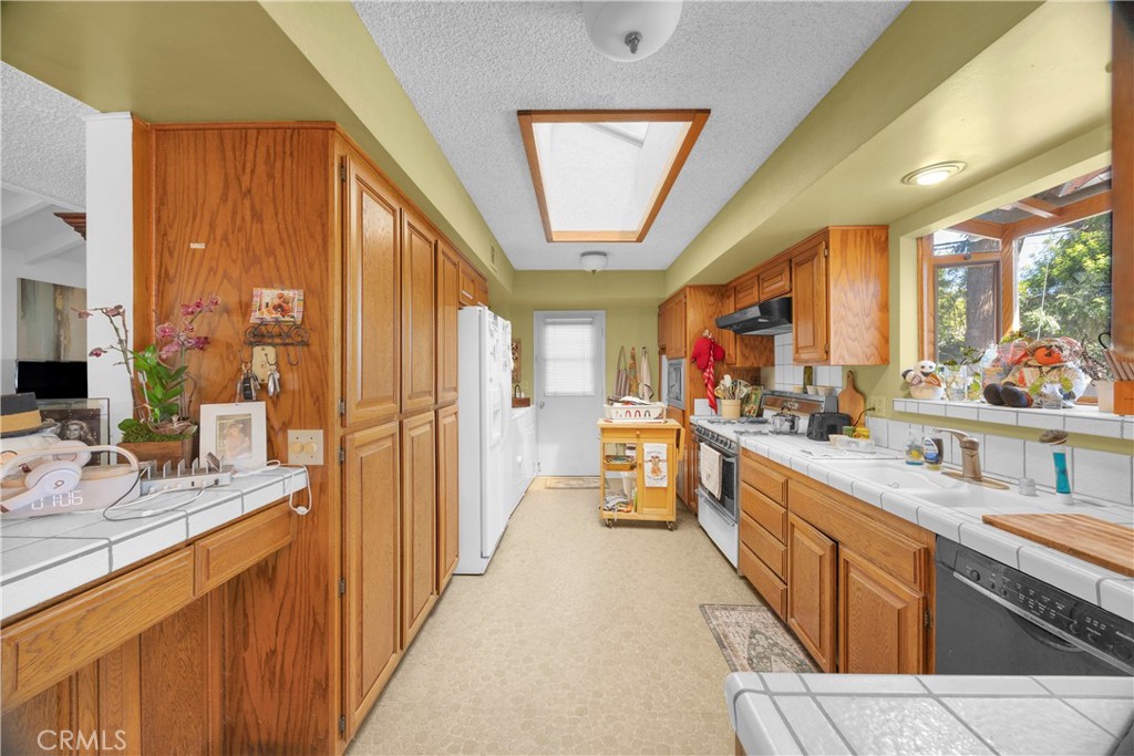 3162 Inverness Drive