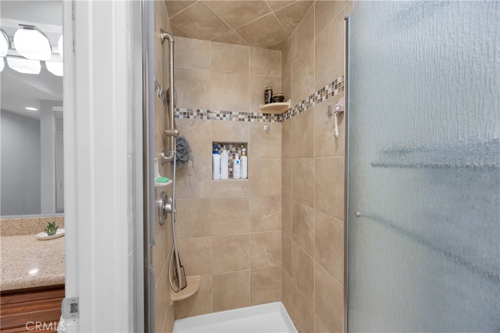 10301 Humbolt Street