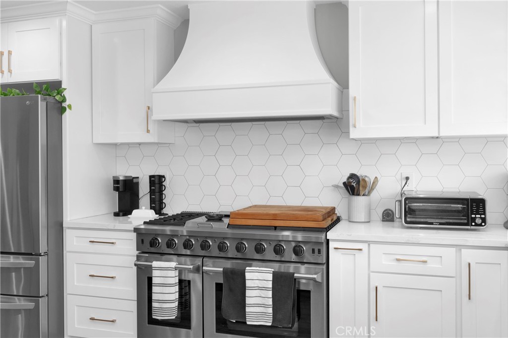 10301 Humbolt Street