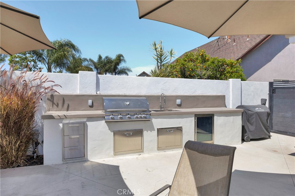 10301 Humbolt Street