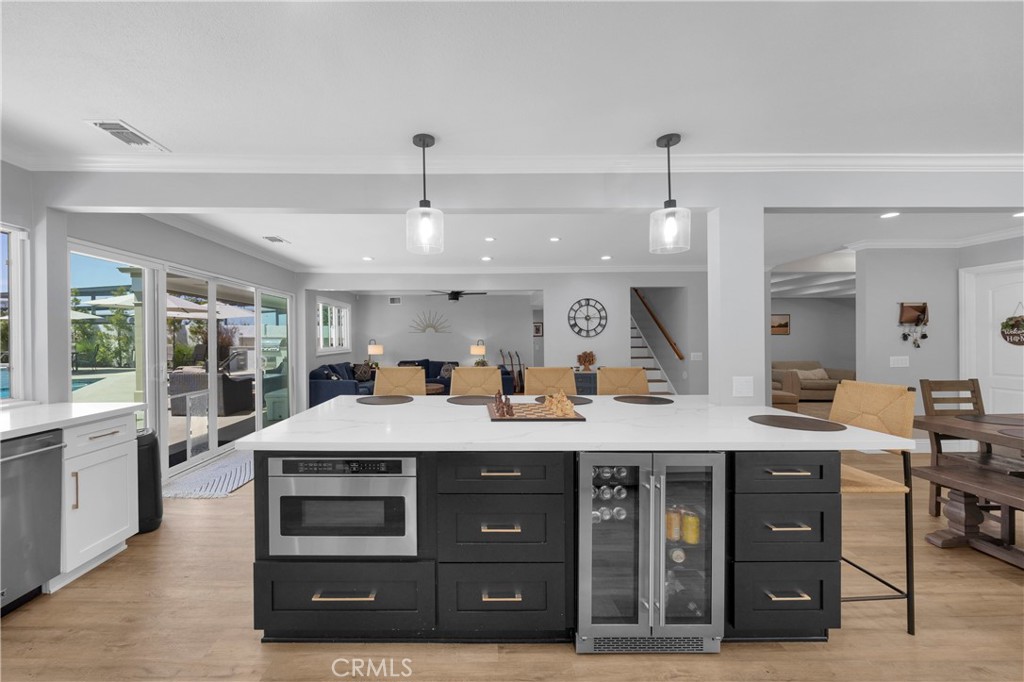 10301 Humbolt Street