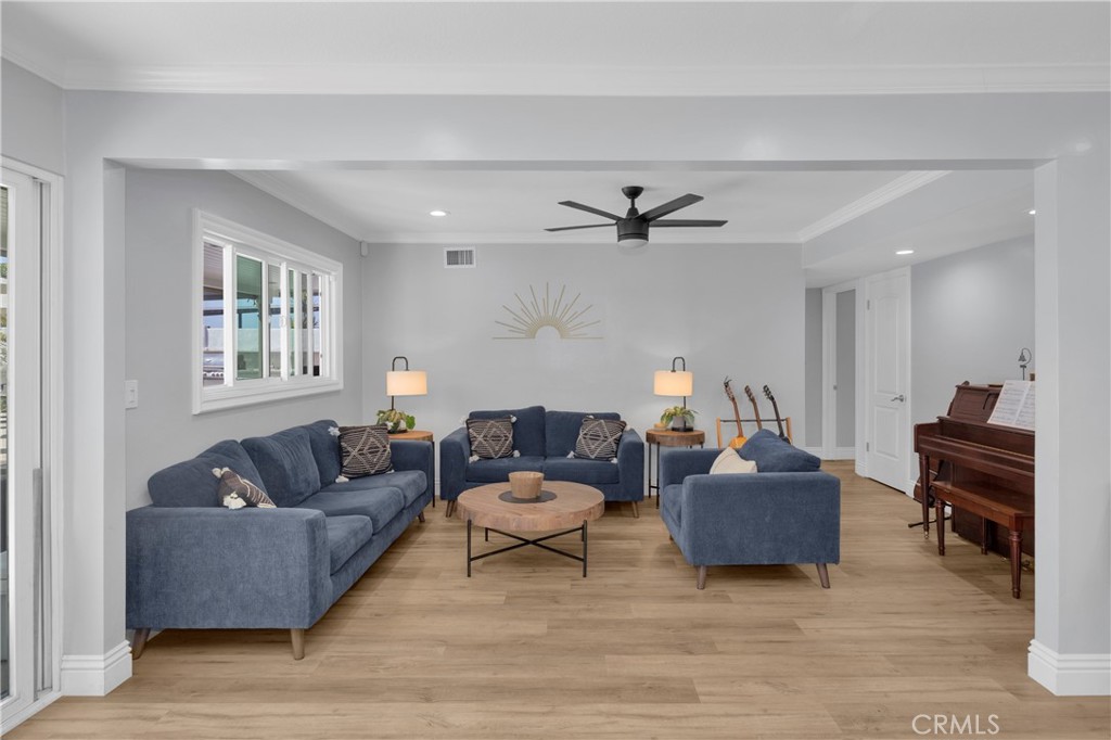 10301 Humbolt Street