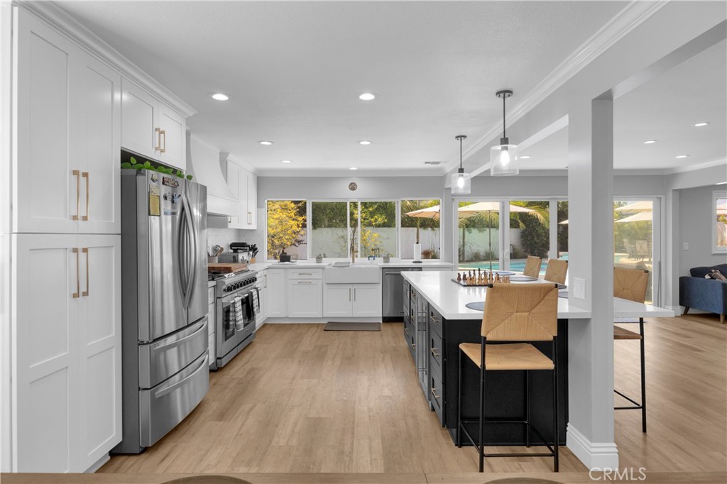 10301 Humbolt Street