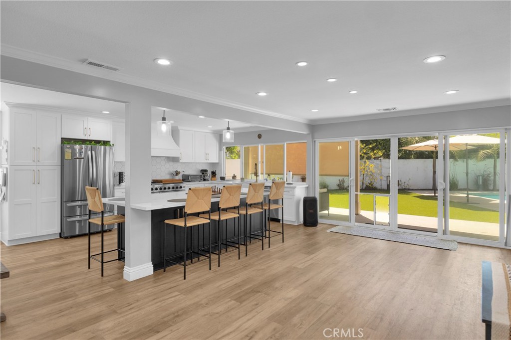 10301 Humbolt Street