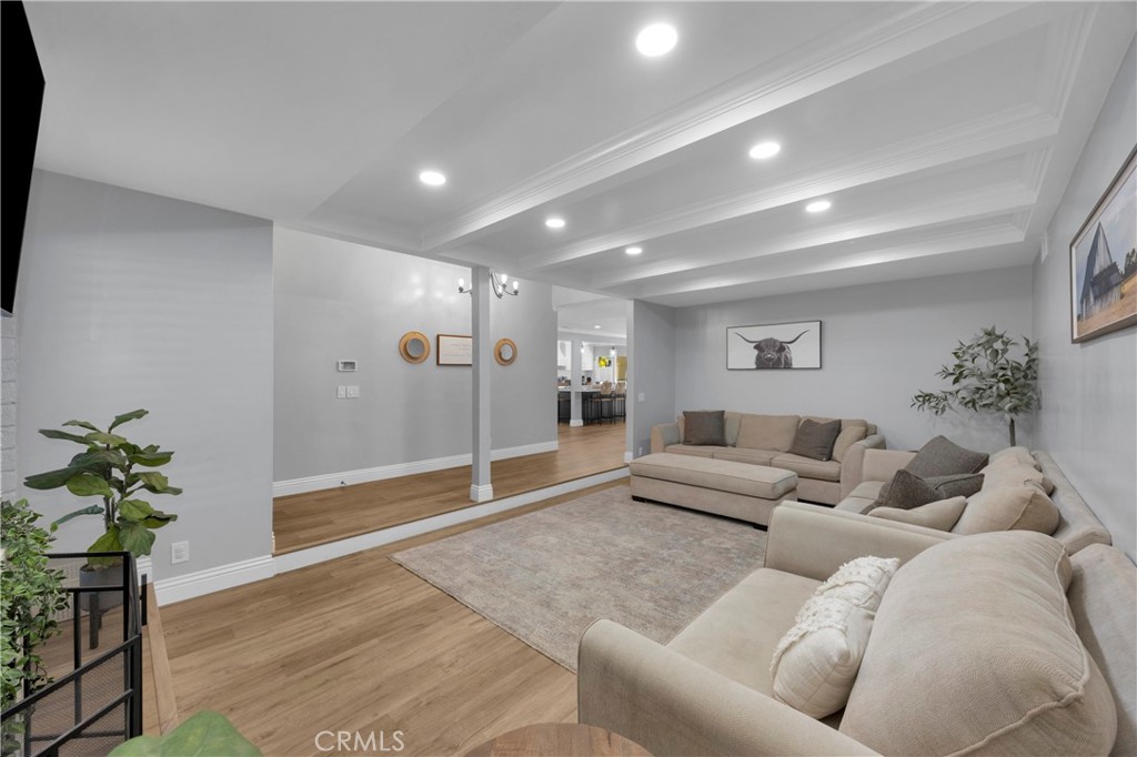 10301 Humbolt Street